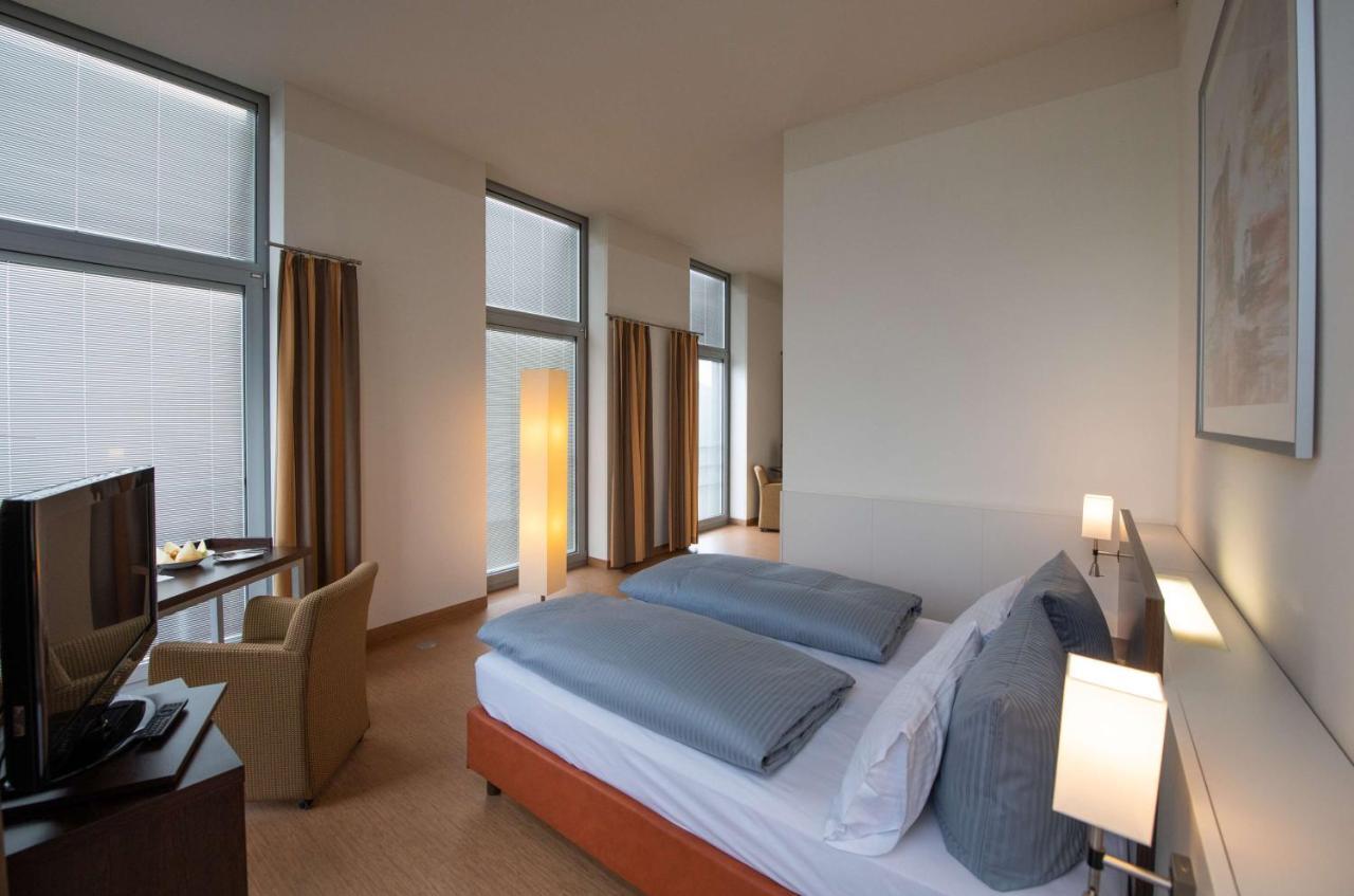 Livenwork Hotel & Coworking Gvz Ingolstadt Ngoại thất bức ảnh