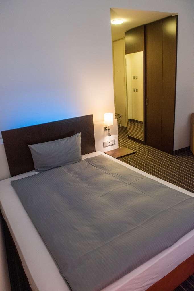 Livenwork Hotel & Coworking Gvz Ingolstadt Phòng bức ảnh